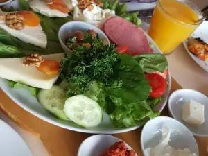 Patile Cafe