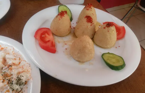 Sema Hanimin Yeri
