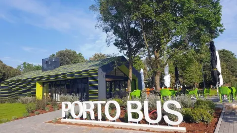 Reastaurant Porto Bus in Bale