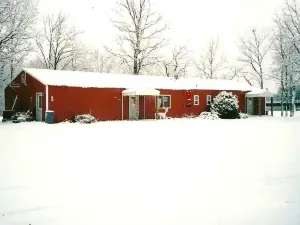 Wahoo Valley Bar & Grill