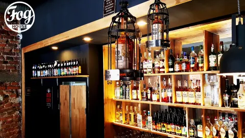 Fog House Pub & Grill in 폴란드