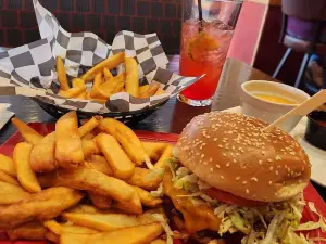 Red Robin Gourmet Burgers and Brews