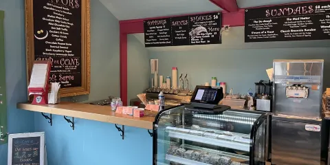 Mad Hatter's Scoops