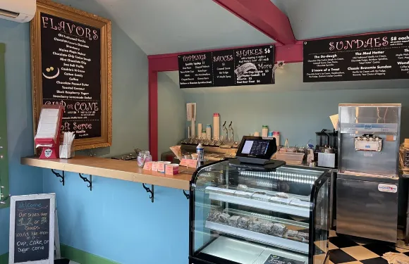 Mad Hatter's Scoops