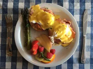 Mrs. Wonderful's Café