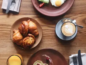 Gastronom Cafe