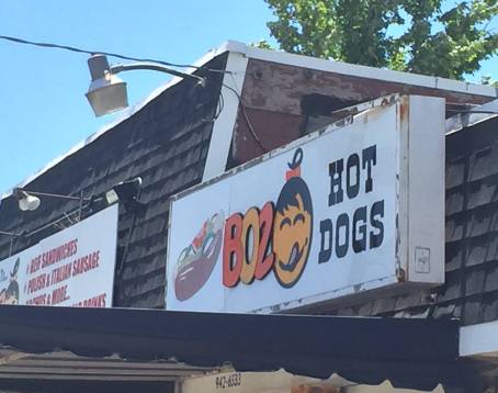 Boz hot dogs
