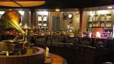 Coffee Shop Holland House in นุมะซุ
