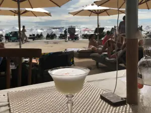 La Plage Restaurant & Lounge