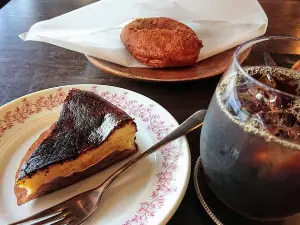 Mugimugi Cafe
