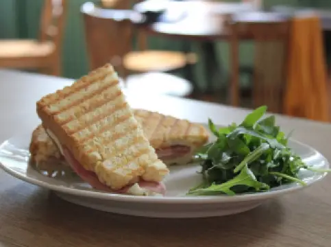 Treninkova kavarna Lary Fary