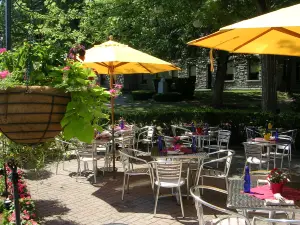 Coolidge Park Cafe at Hotel Northampton