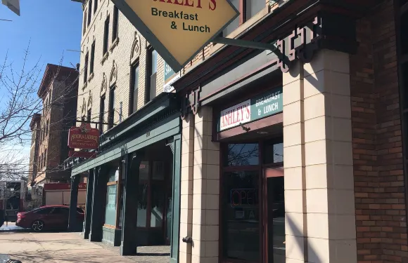 Ashley's Restaurant