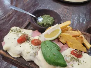 Pusk'no Bistro