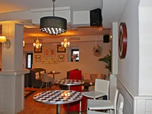 Mike's Tapas-Bar