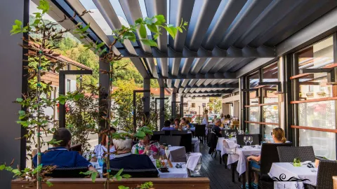 Topli Val Restaurant in 코바리드