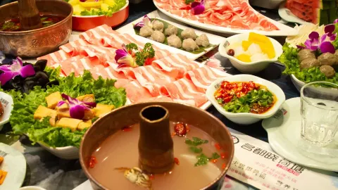 Mingdouxiaohetangtese Hot Pot in Kangping