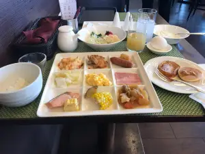 メインダイニング デルナード