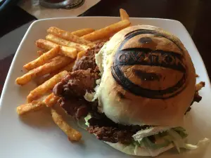 Ovation Bistro & Bar, Davenport