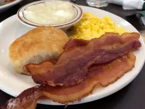 3 Squares Diner Americus