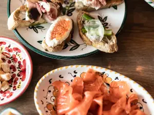 Les Quatre Gourmets