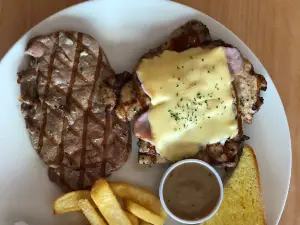 Mr. Steak