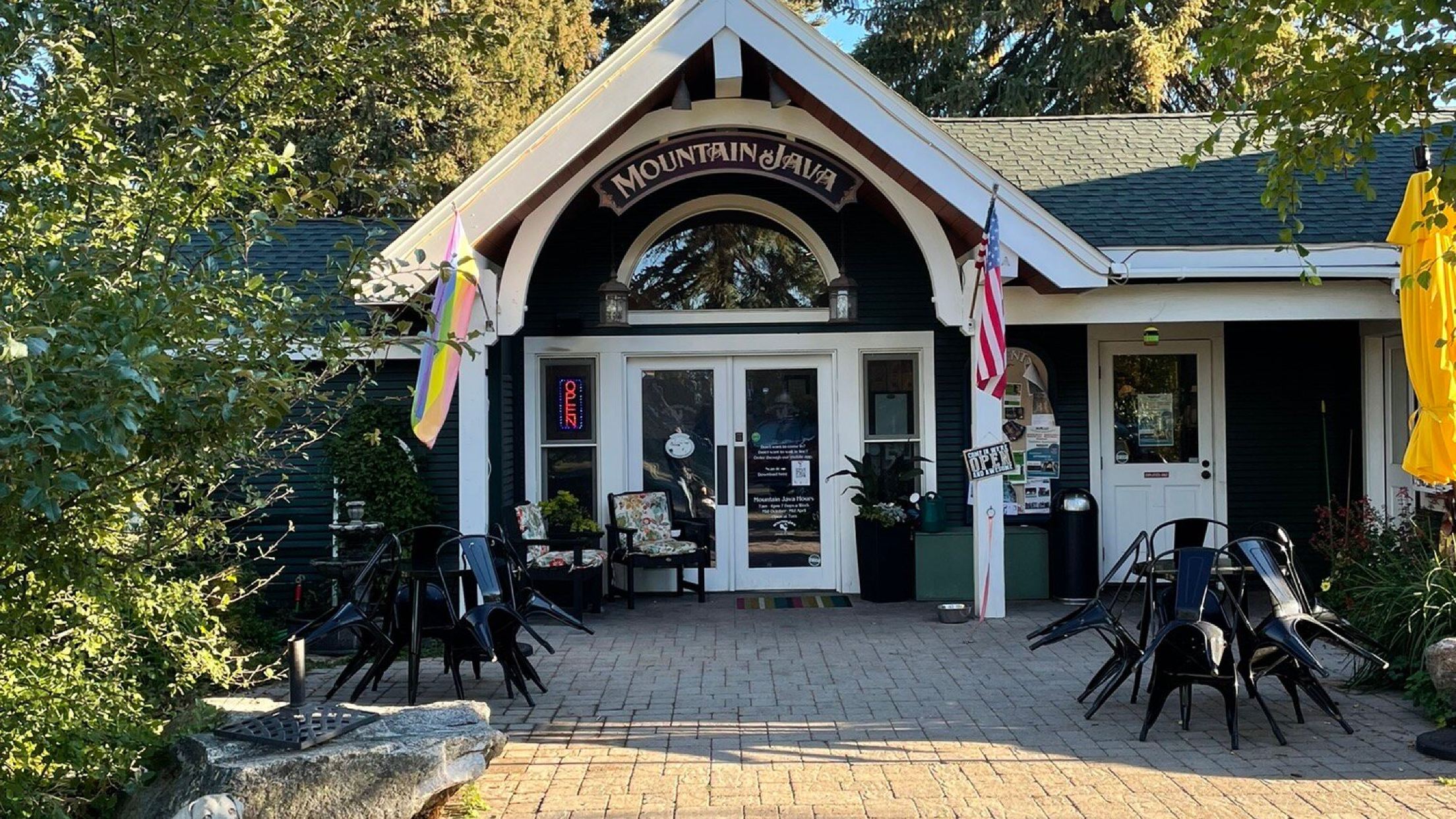 Mountain Java
