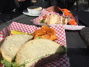 Moose Creek Cafe & Bakery