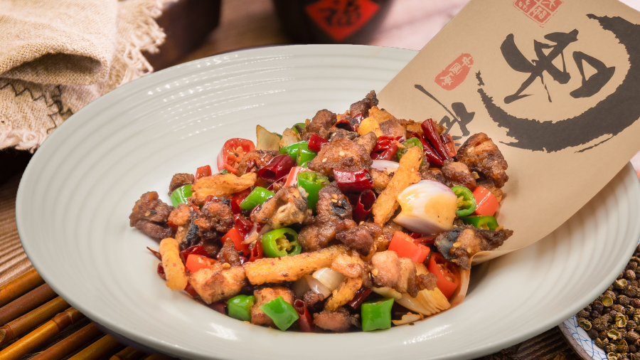 Emeishandajiudiantesemeishicun