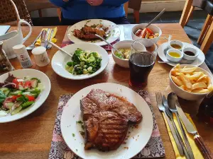 Beaumond Cross Inn