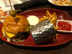 CRAVE Food & Drink Eden Prairie