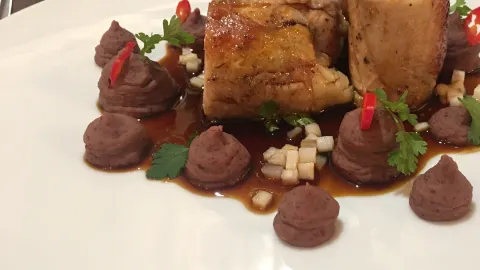 Theresian Restaurant in โอโลมุก