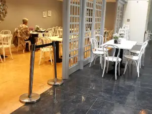 Japanese Gardens Café