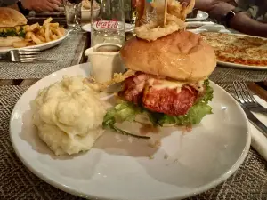 The Thirsty Giraffe Pub And Grill