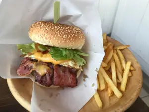 Jetta Burger Market
