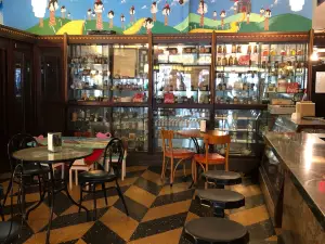 Klavon's Ice Cream Parlor