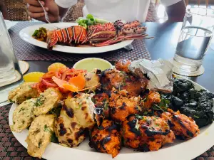 Bonova Cafe And Pub