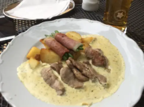 Monarchia Restaurant