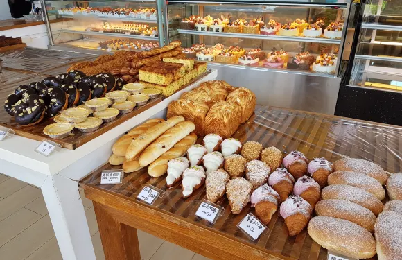 貓尾巴麵包店