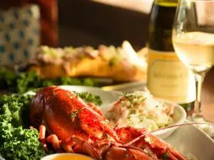 Breakers Restaurant & Bar