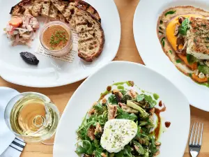 5 Corners Kitchen
