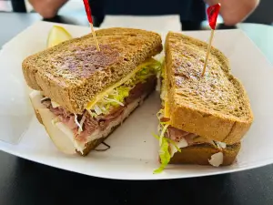 Amazing Deli