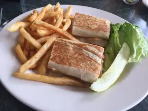 Boathouse Restaurant