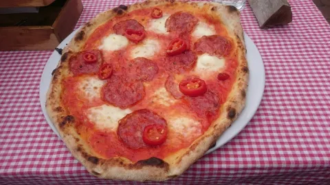 Pizza Garten in Цингст