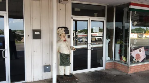 Luigi's Italian Restaurants in ワシントン