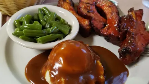 Drake's Restaurant in Delaware County