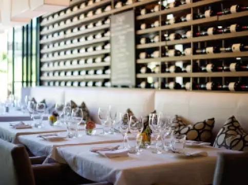 Bistro Sixteen82