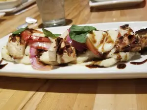 Applebee's Grill + Bar