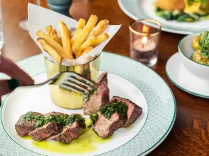 Cosy Club