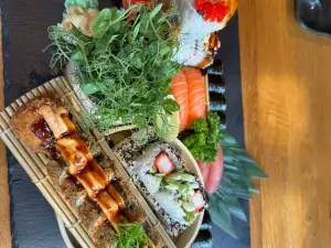 KOI Asian Food & Sushi Bar - Worms